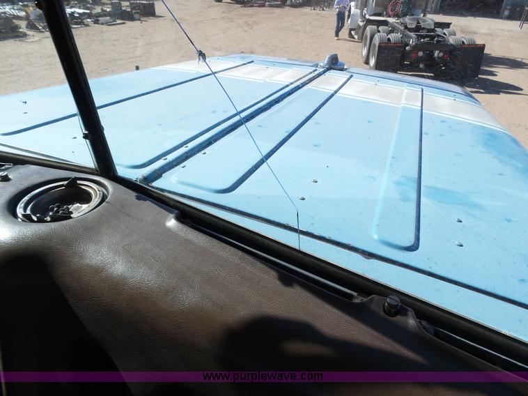 image for item K6974 1979 International 1840 winch truck