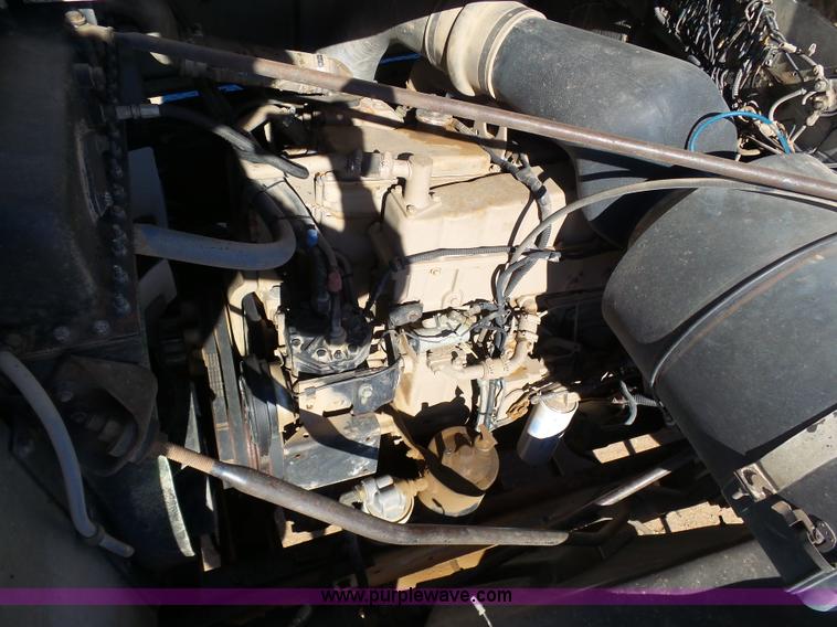 image for item K6974 1979 International 1840 winch truck