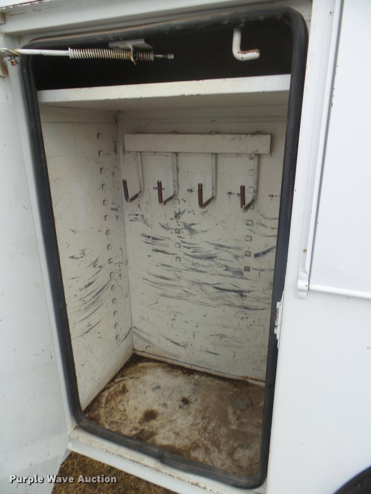 image for item L1707 2005 International 7300 digger derrick truck