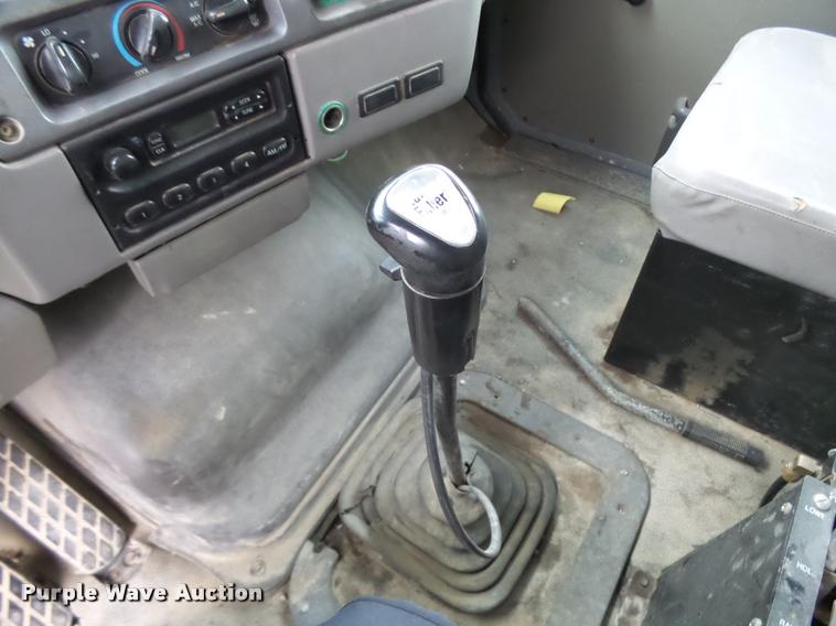 image for item L3280 2000 Sterling L7500 dump truck