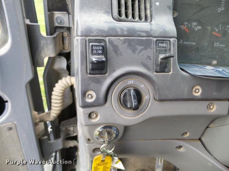 image for item L3280 2000 Sterling L7500 dump truck