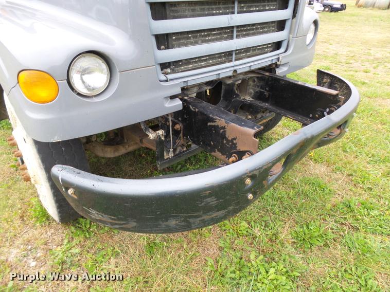 image for item L3280 2000 Sterling L7500 dump truck