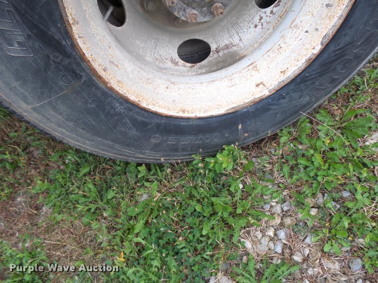 image for item L3280 2000 Sterling L7500 dump truck