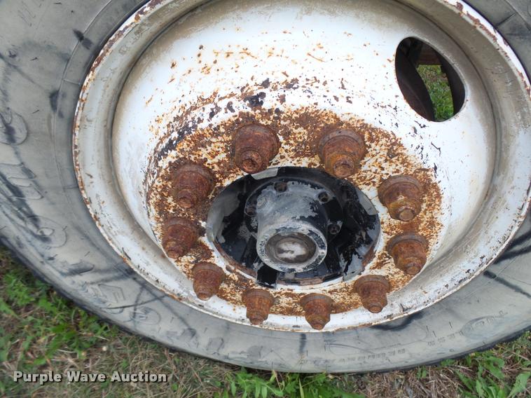 image for item L3280 2000 Sterling L7500 dump truck