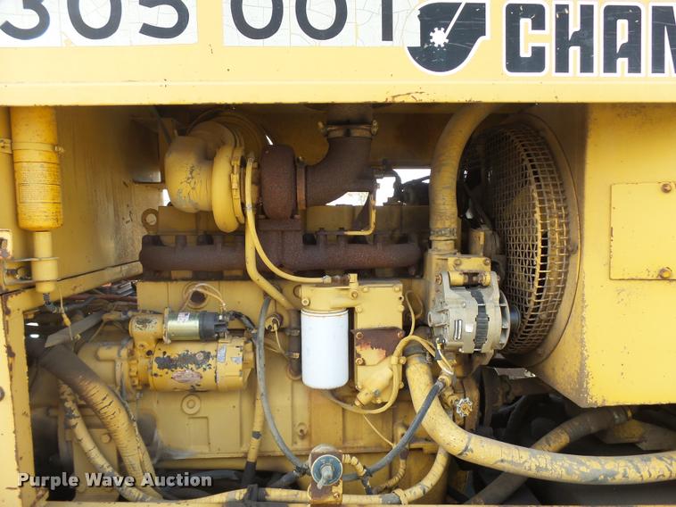 image for item L3305 1988 Champion 720A motor grader