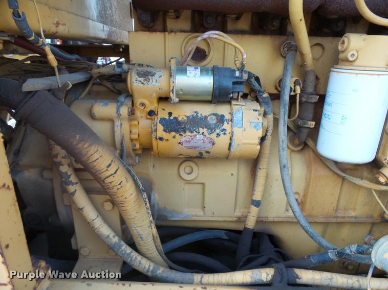 image for item L3305 1988 Champion 720A motor grader
