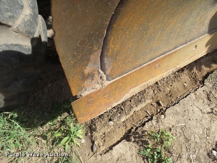 image for item L3305 1988 Champion 720A motor grader