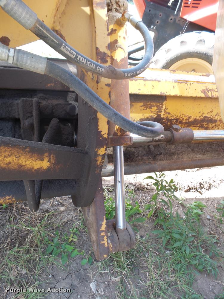 image for item L3305 1988 Champion 720A motor grader