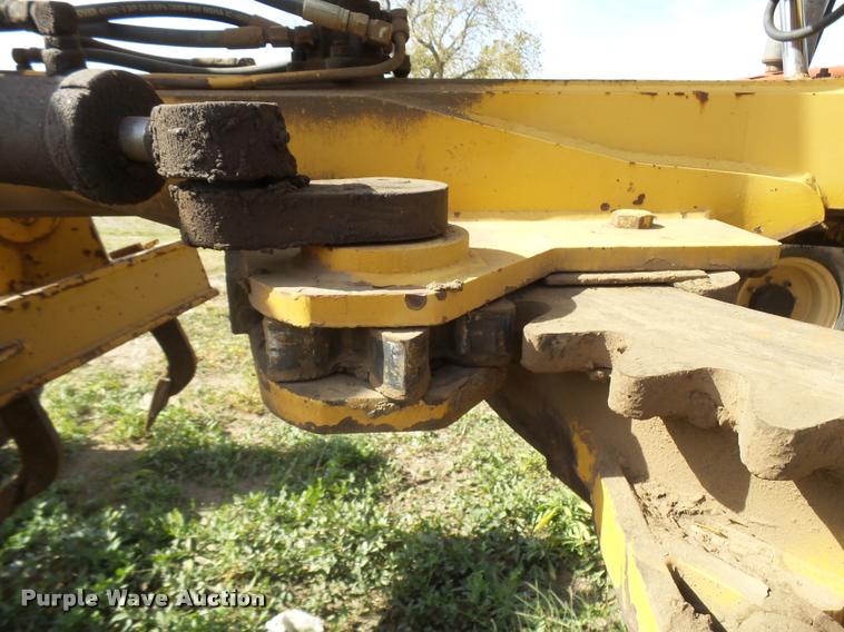 image for item L3305 1988 Champion 720A motor grader