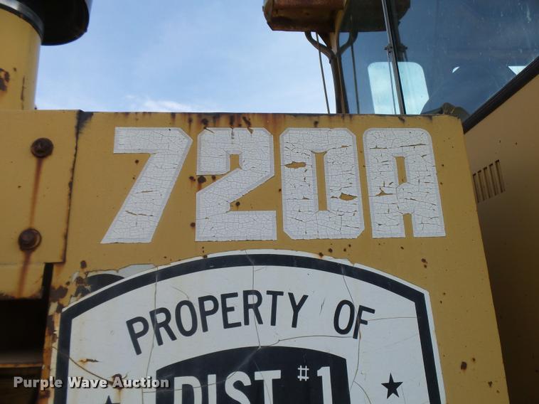 image for item L3305 1988 Champion 720A motor grader