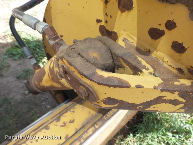 image for item L3305 1988 Champion 720A motor grader