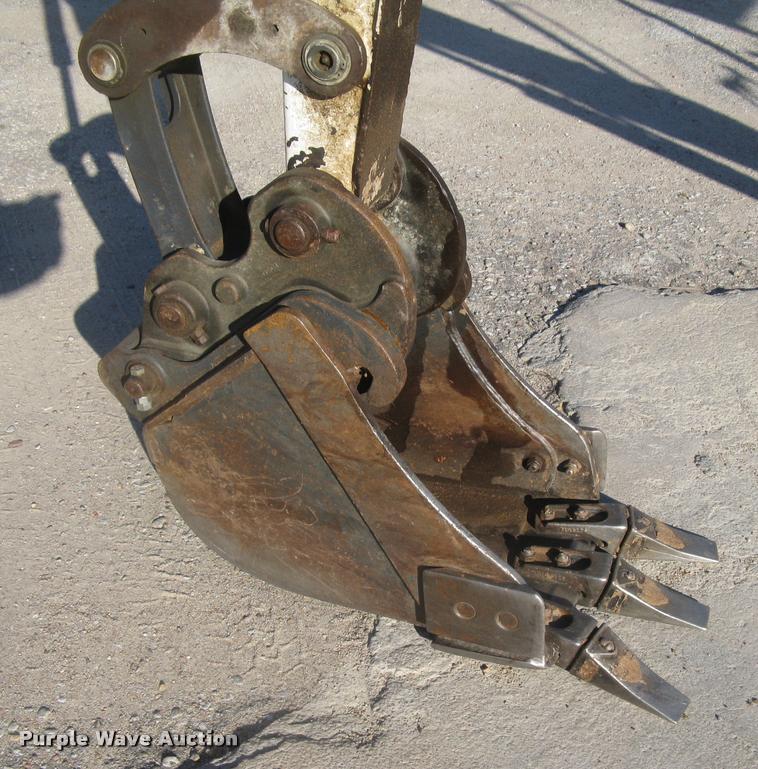 image for item L3900 Bobcat E26-E-M compact excavator