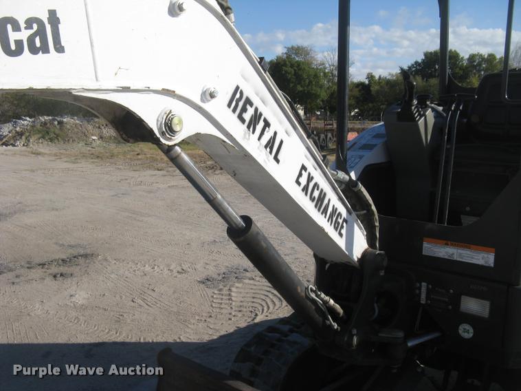 image for item L3900 Bobcat E26-E-M compact excavator
