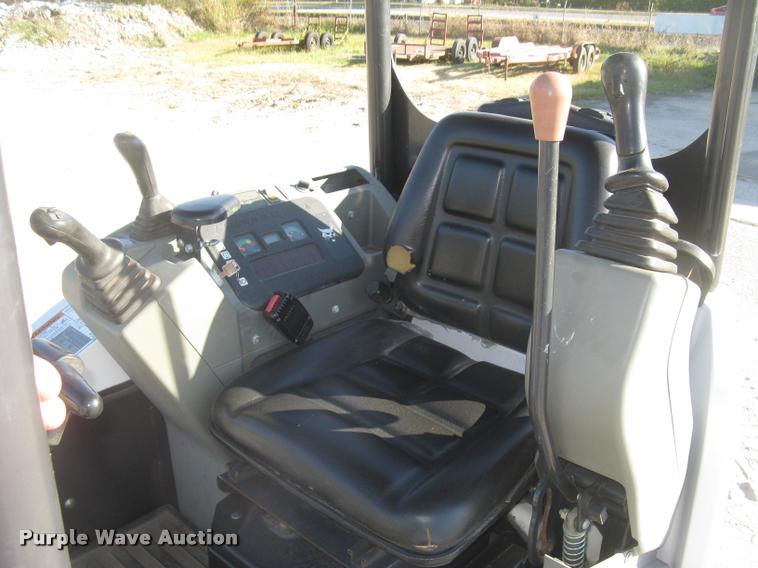 image for item L3900 Bobcat E26-E-M compact excavator