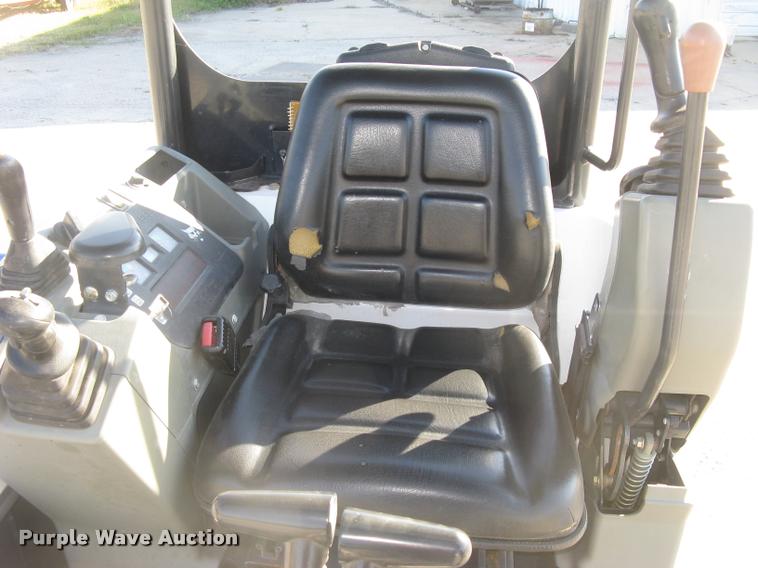 image for item L3900 Bobcat E26-E-M compact excavator