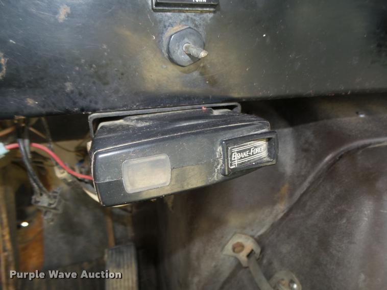 image for item L4096 1986 International 1954 dump truck