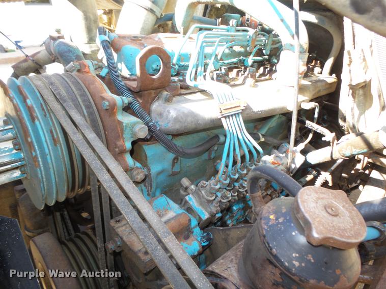 image for item L4096 1986 International 1954 dump truck