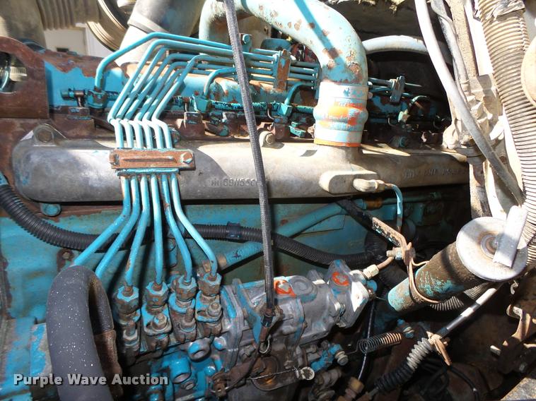 image for item L4096 1986 International 1954 dump truck