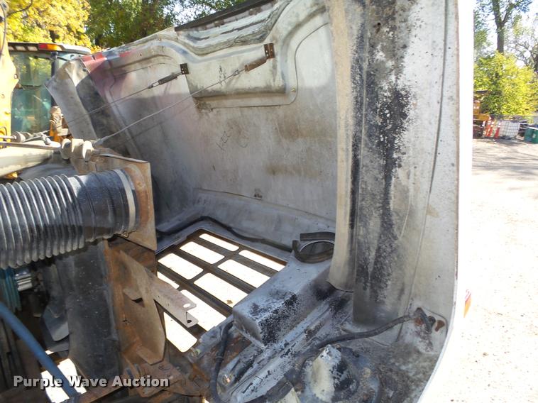 image for item L4096 1986 International 1954 dump truck