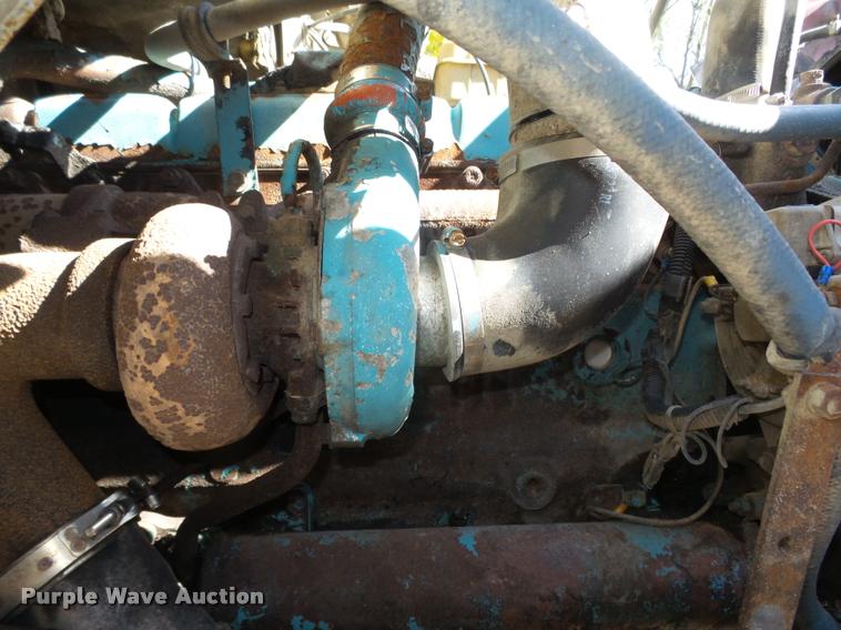 image for item L4096 1986 International 1954 dump truck