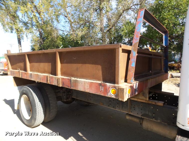 image for item L4096 1986 International 1954 dump truck