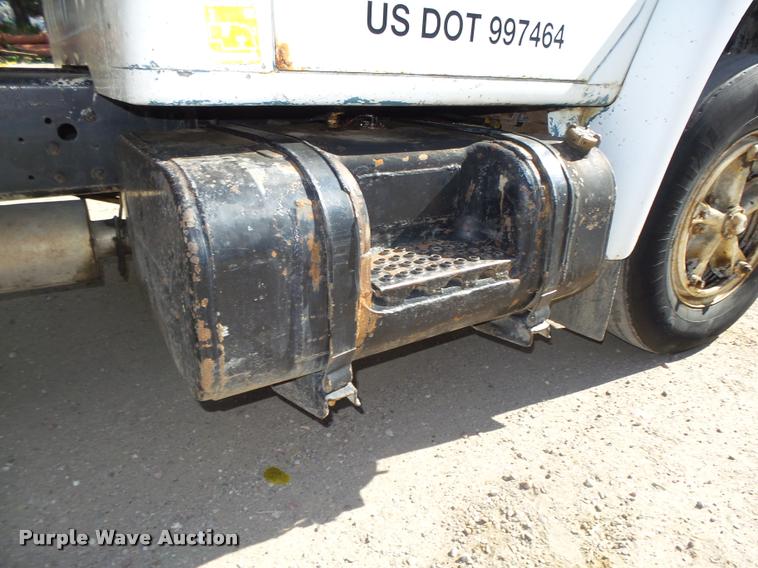 image for item L4096 1986 International 1954 dump truck