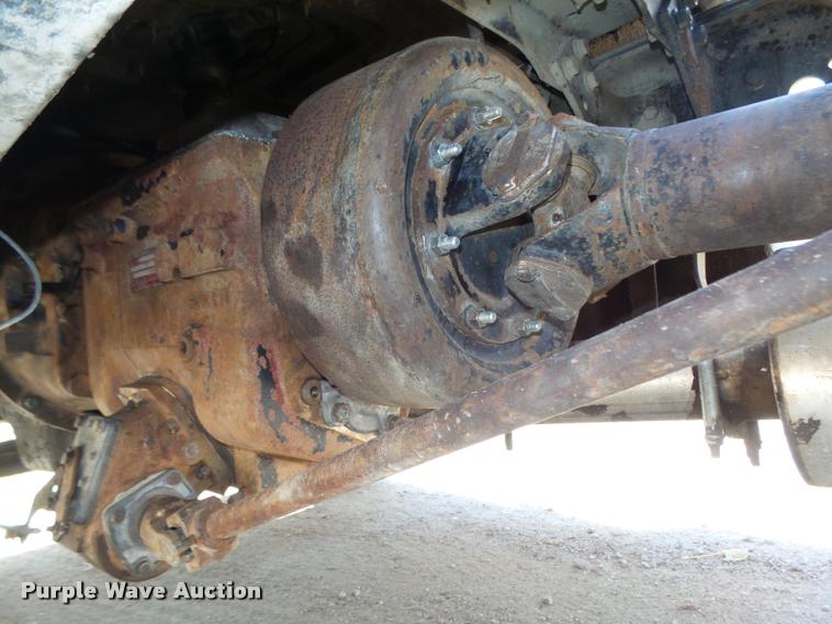 image for item L4096 1986 International 1954 dump truck