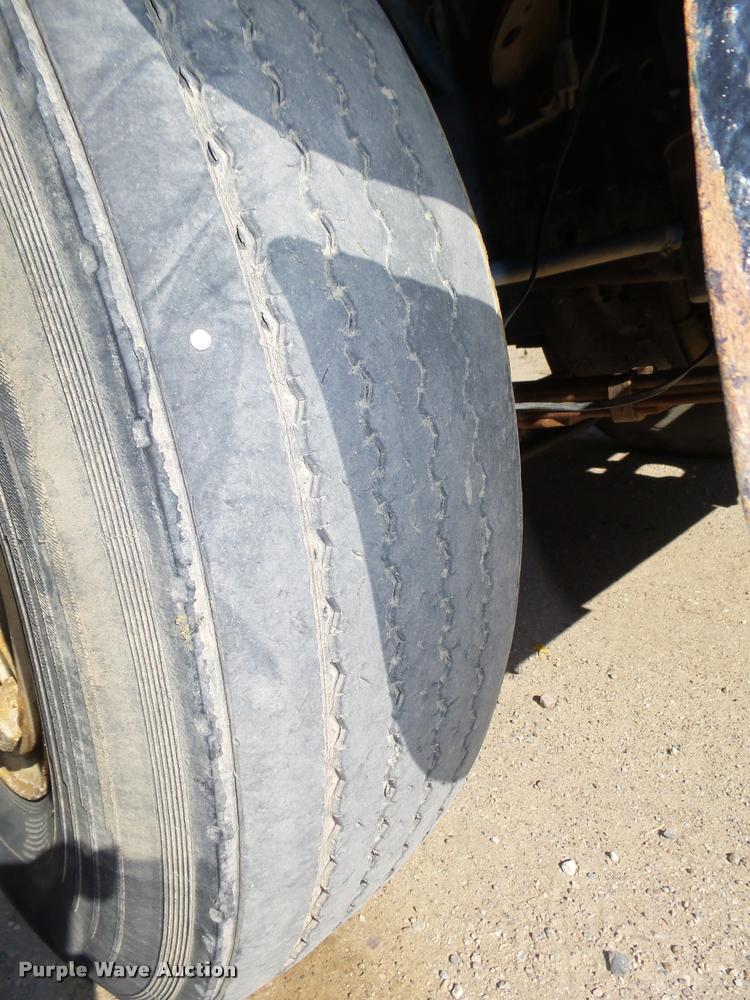 image for item L4096 1986 International 1954 dump truck