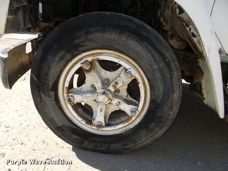 image for item L4096 1986 International 1954 dump truck