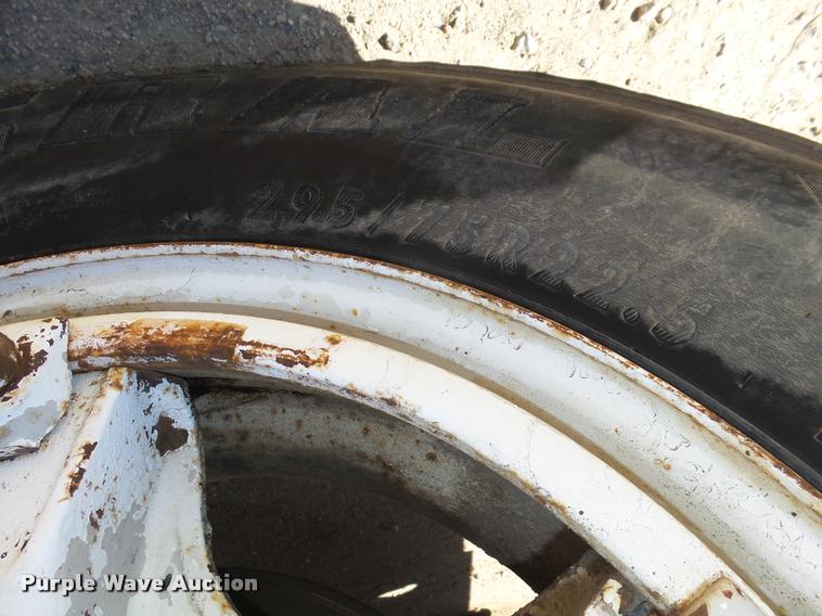 image for item L4096 1986 International 1954 dump truck