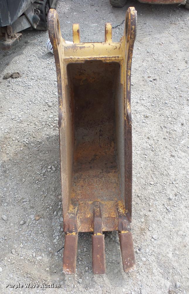 image for item L4355 Case 580 backhoe bucket
