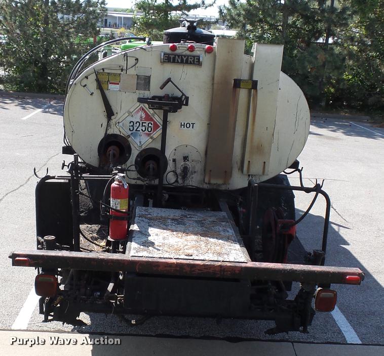 image for item L4368 1989 Mack CS250P oil distributor truck