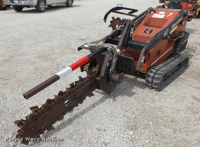 image for item L4376 2003 Ditch Witch SK500 compact tool carrier