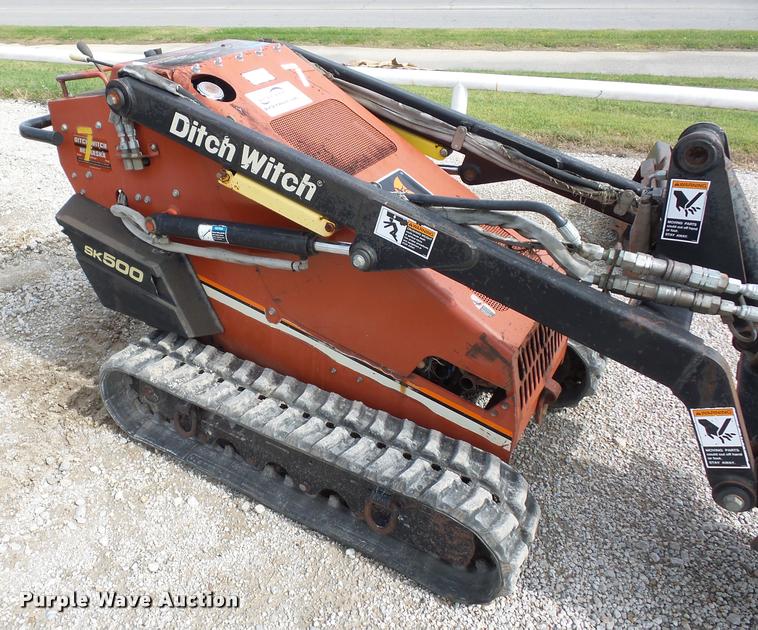 image for item L4376 2003 Ditch Witch SK500 compact tool carrier