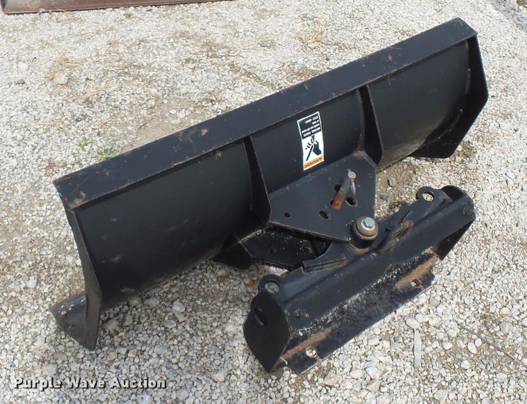 image for item L4376 2003 Ditch Witch SK500 compact tool carrier