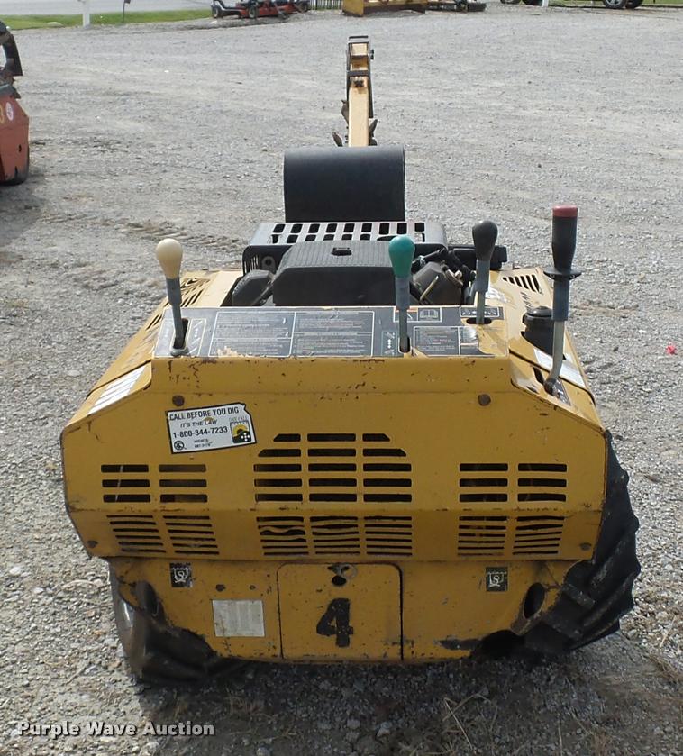 image for item L4378 2003 Vermeer RT200 trencher