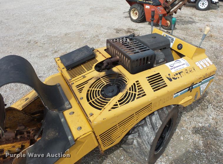 image for item L4378 2003 Vermeer RT200 trencher