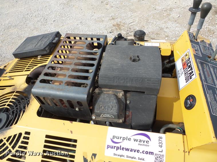 image for item L4378 2003 Vermeer RT200 trencher