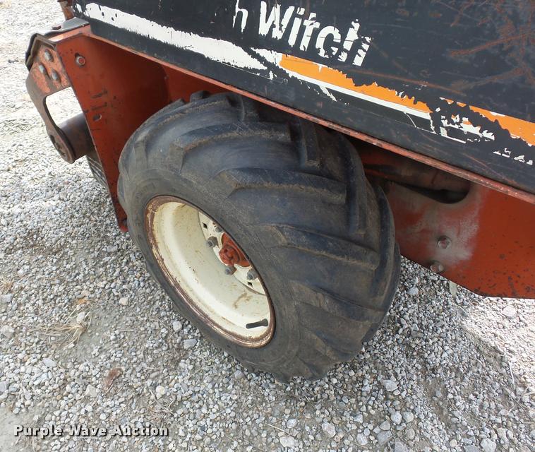 image for item L4379 2004 Ditch Witch 1820HE trencher