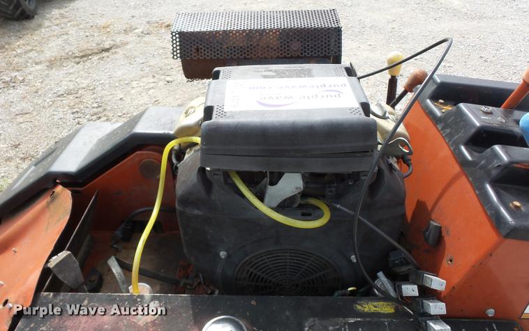 image for item L4379 2004 Ditch Witch 1820HE trencher