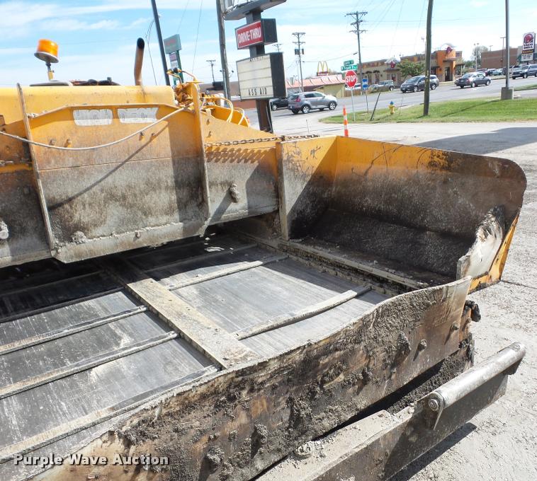 image for item L4444 LeeBoy 8500T paver