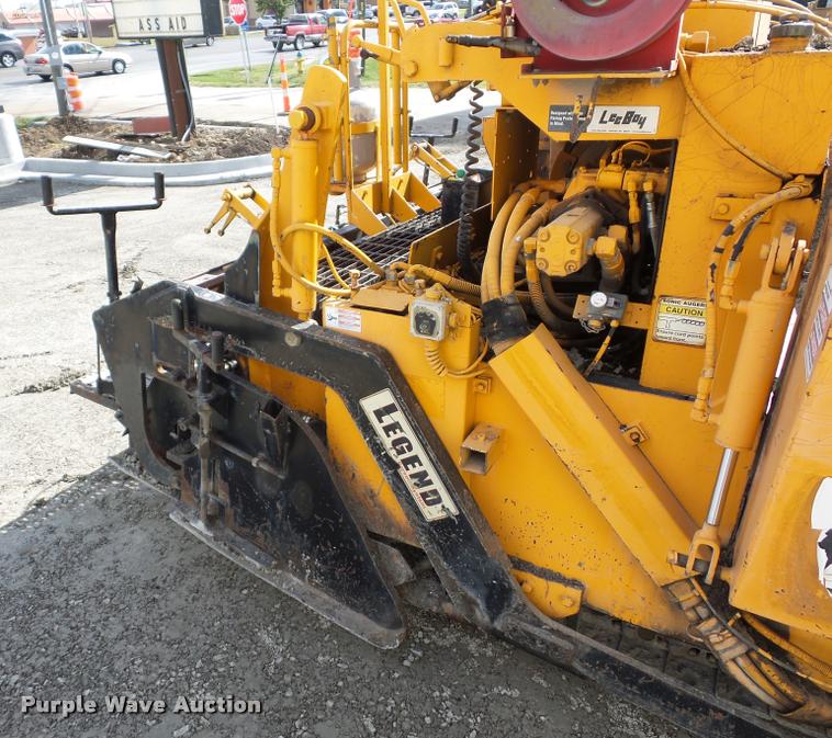 image for item L4444 LeeBoy 8500T paver