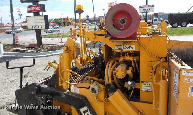 image for item L4444 LeeBoy 8500T paver