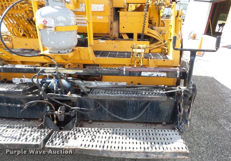 image for item L4444 LeeBoy 8500T paver