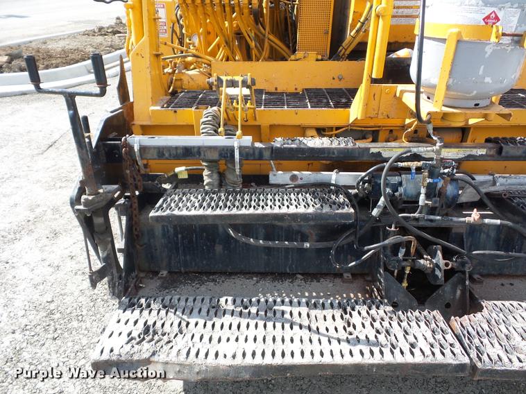 image for item L4444 LeeBoy 8500T paver