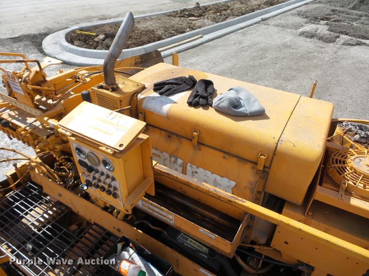 image for item L4444 LeeBoy 8500T paver