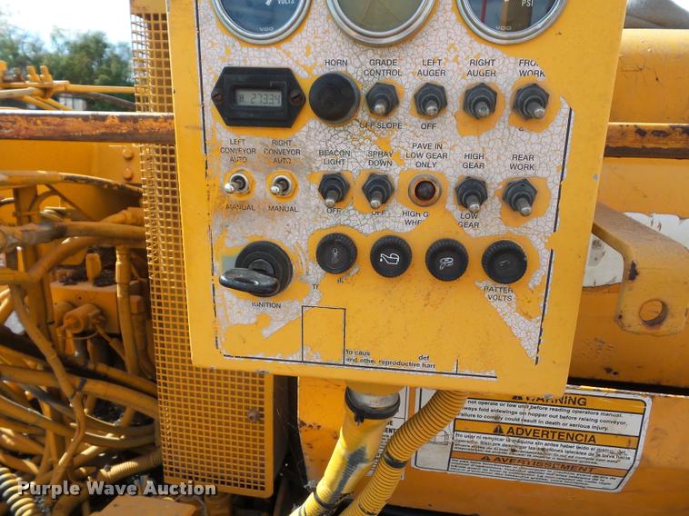 image for item L4444 LeeBoy 8500T paver