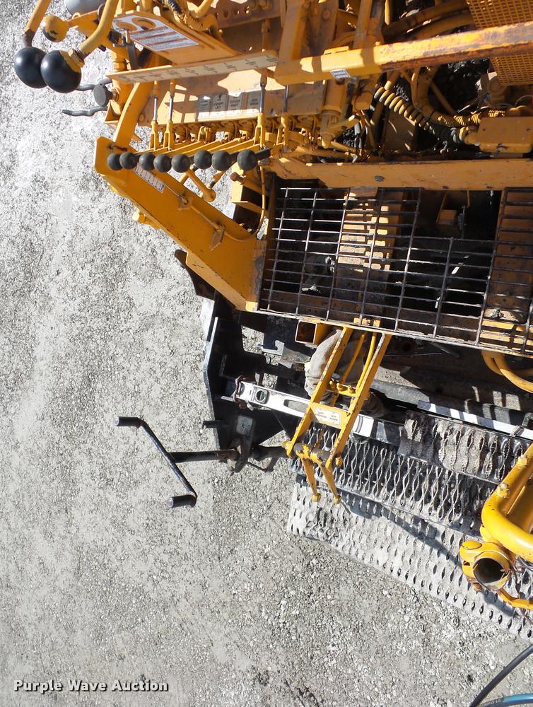 image for item L4444 LeeBoy 8500T paver