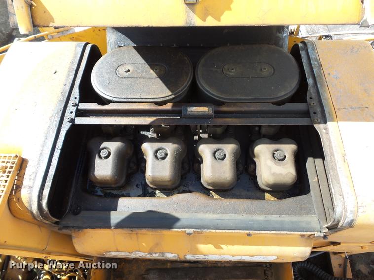 image for item L4444 LeeBoy 8500T paver