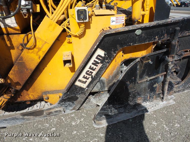 image for item L4444 LeeBoy 8500T paver